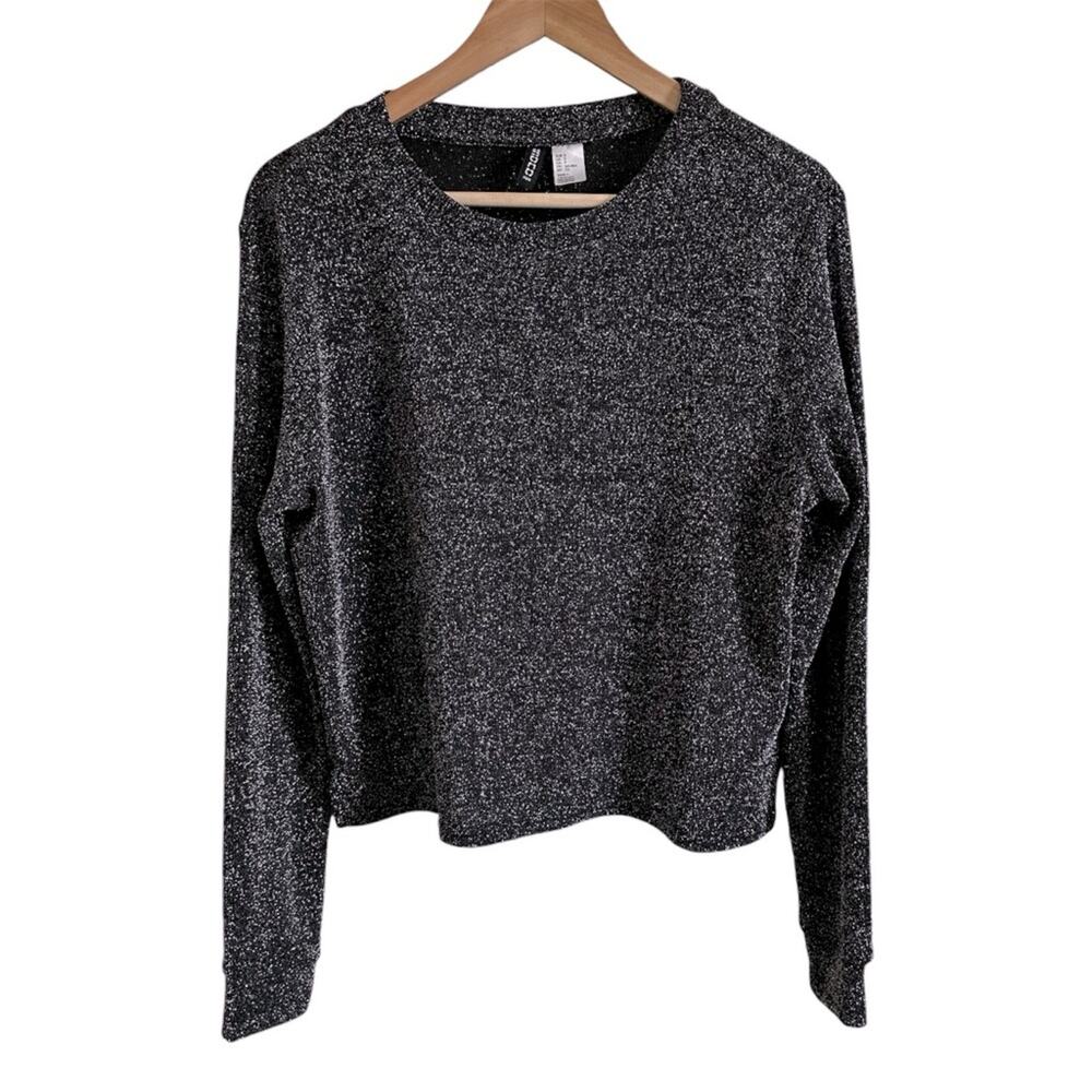 Divided‎ women’s sweater small gray